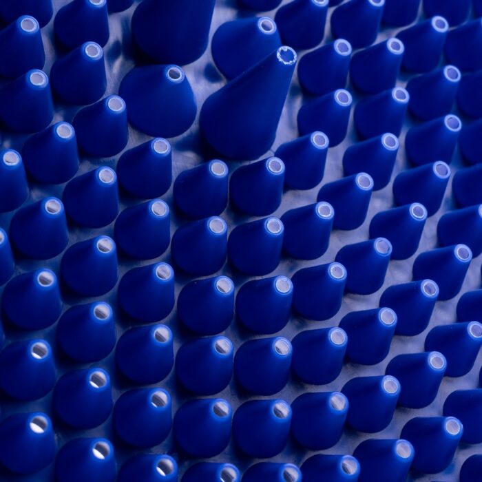 bucket-grit-blue-3